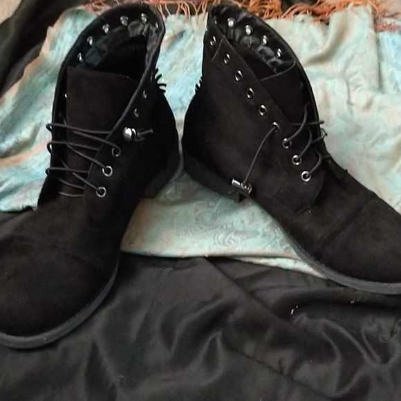 size 12w boots